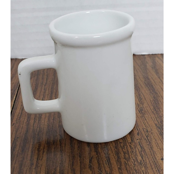 Las Vegas Sign Souvenir Vegas Strip Novelty Mini Mug Toothpick Holder Shot Glass - Picture 3 of 9